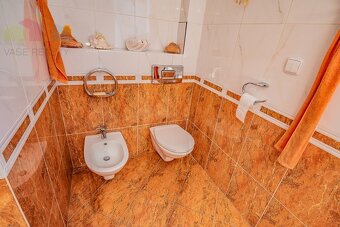 Krásny 7-izbový dom, 328 m² + 1389 m² pozemok, Trebostovo, o - 10