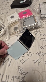 Samsung galaxy Z flip 5 512gb, mint ako novy - 10