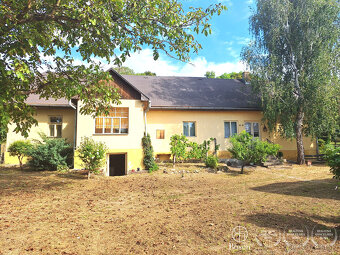 BOSEN | Na predaj rodinný dom v obci Nové Hony, 1730m2 - 10