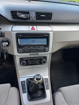 Predám Volkswagen Passat B6 1.6 TDI BMT 77kW - 10