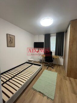 prenájom FOR RENT 4-izbový zariadený byt, ulica SNP, Košice- - 10