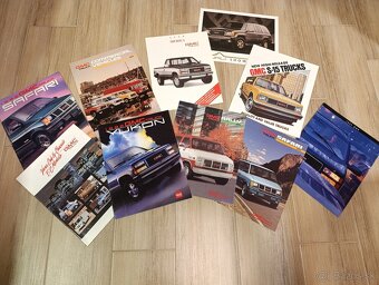 Prospekty Cadillac Chevrolet Chrysler, Dodge. - 10