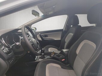 KIA CEED SW 1,6 GDi ZLATÁ EDÍCIA | jazdené - 10