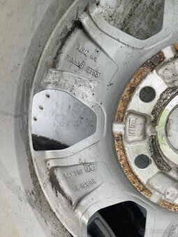 PREDÁM sadu 16" ALU disky Ford + letné pneumatiky NOKIAN - 10