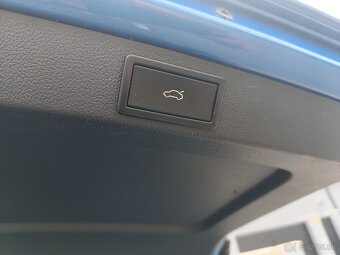 Škoda Octavia Combi 2.0TSI RS 220PS Manuál - 10