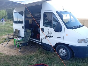 Všestranná dodávka - karavan - mikrobus - 10