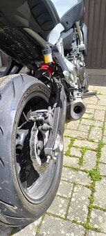Yamaha MT-07 - 10