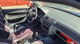 Fabia 1.2 40kW rv2005 modra - 10