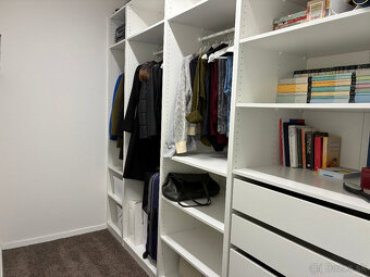 Veľmi pekný a priestranný 2 izb. byt vo výbornej lokalite - 10