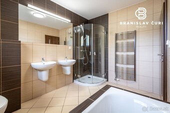 REZERVOVANÉ - Na predaj rodinný dom v obľúbenej lokalite Koš - 10