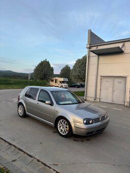 Golf 4 - 10