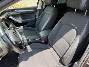 Volkswagen Passat Alltrack 2.0 TDI - 10