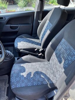 Ford Fiesta - 10