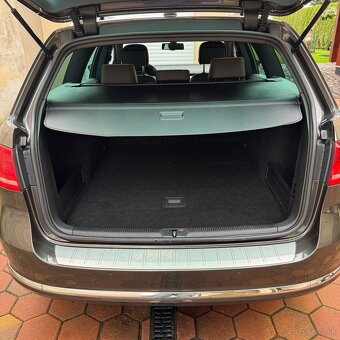 VW Passat 2.0 TDi DSG exclusive - 10