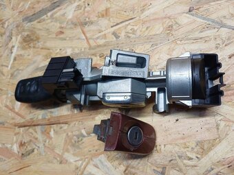 Ford Focus C Max 2003-2010 náhradní  díly - 10