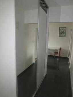 Nadherny zrekonstruovany byt v centre Ziliny - 10