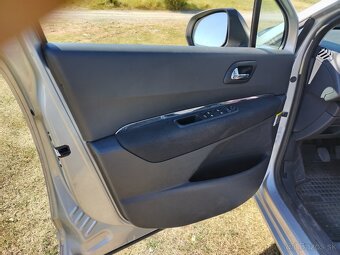 Peugeot 5008 - 10