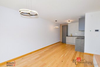 Na predaj: Moderný 2-izbový byt v srdci Bratislavy 4 poshod - 10