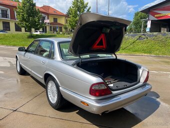 JAGUAR XJ 3.2 V8 Executive 1998 Benzín 174kw A/T - 10