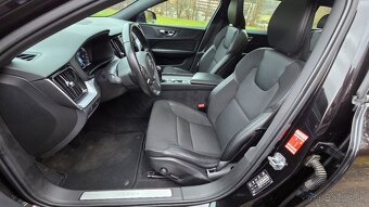 Volvo V60 kombi, Momentum Pro, nebourané, model 2020 - 10