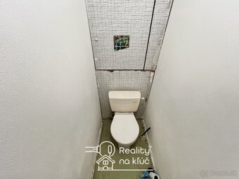 Na predaj veľký 2-izbový byt na Nábrežnej ul. v Nových Zámko - 10