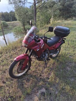 Apríl pegaso 650 - 10