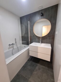 MODERNÝ 3-IZBOVÝ BYT PO KOMPLETNEJ REKONŠTRUKCII – HRONCOVA, - 10