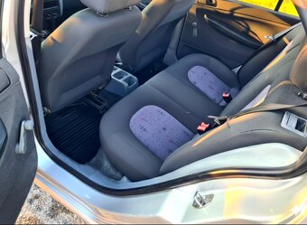 Škoda Fabia Hatchback Benzín 1,4MPI CLASSIC - 10