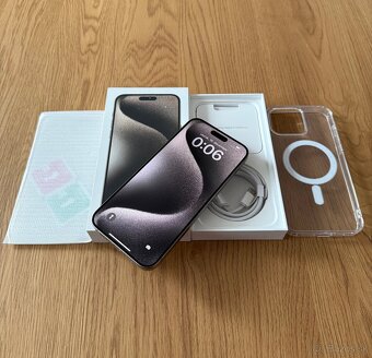 iPhone 15 Pro Max 256 gb Natural Titanium -nepoužitý, záruka - 10