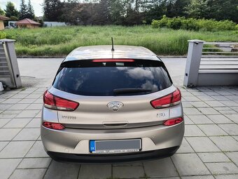Hyundai i30, benzín, 56 tis. KM, nové kúp. na Slovensku - 10