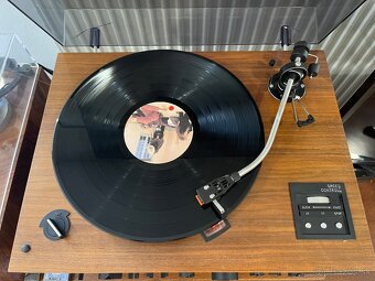 Gramofon Tesla NC 450 - 10