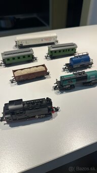 Model krajiny - Model železnice s rušňom a súpravou vozňov - 10