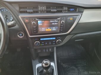 Auris 2.0 d 2014 - 10