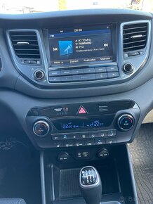 Hyundai Tucson 3 11/2017 Cierny - 10