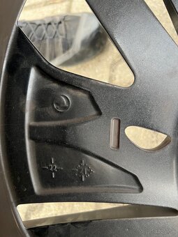 VEGA AERO orig.skoda SCALA , KAMIQ 5x100 7Jx18 - 10
