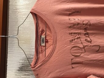 TOMMY HILFIGER originál pudrove damske tricko S/M - 10
