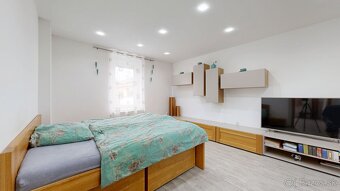 PREDAJ – VEĽKÝ 7-IZBOVÝ RODINNÝ DOM V TRNAVE, VHODNÝ NA BÝVA - 10