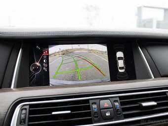 BMW Rad 7 750i xDrive A/T - 10