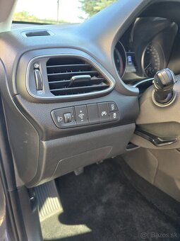 Hyundai i30 2020 - 10