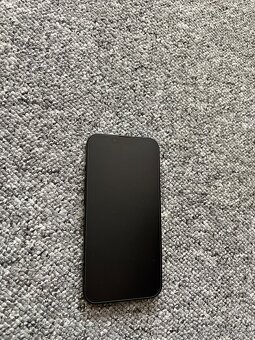 iPhone 13 - 10