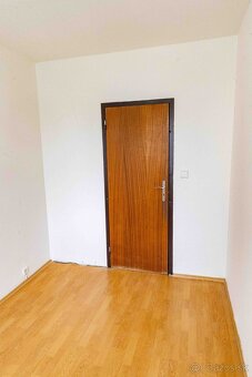 Ponúkame na predaj 3 izbový byt s balkónom v Humennom - 10