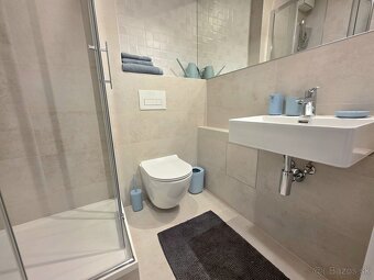 Na predaj pekný, menší 1 izbový byt na ulici Krivá, Košice - - 10