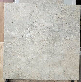 Dlažba aj na terče, 60x60x2 cm, inšpirovaná travertínom sivý - 10