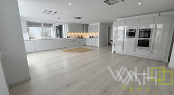 SKOLAUDOVANÁ NOVOSTAVBA 4 izb. RD bungalov, pozemok 762m2, K - 10