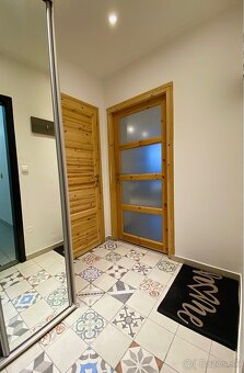 Moderná garsónka len 2 zastávky od centra BA - 10