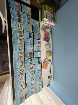 Pokémon kartičky – 300 ks + album + kovová krabička – 200 € - 10