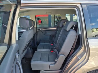Volkswagen Touran 1.6 TDI Comfortline DSG 7 - miest - 10
