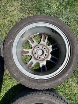 Honda 225/45 R17 - 10