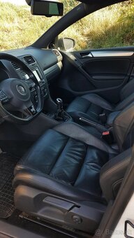 Predám  Volkswagen Golf 2.0 TFSI 270k R 4-Motion - 10