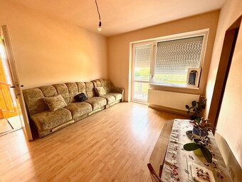 Na predaj ihneď nasťahovateľný poschodový dom Tvrdošovce - 10